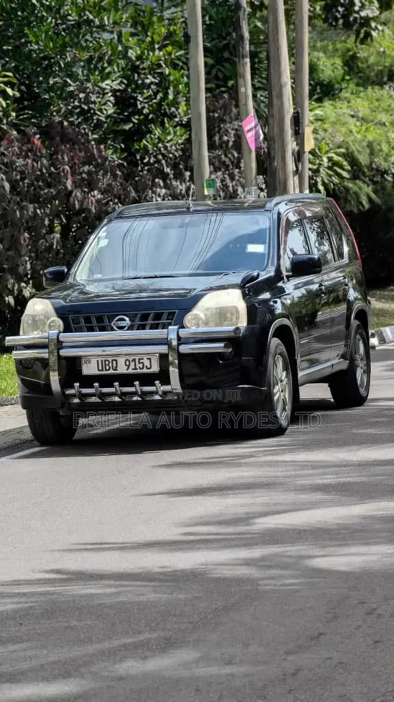 Nissan X-Trail 2010 Matt Black