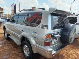 Toyota Land Cruiser Prado 2002 Silver