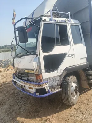 Mitsubishi Fuso Long
