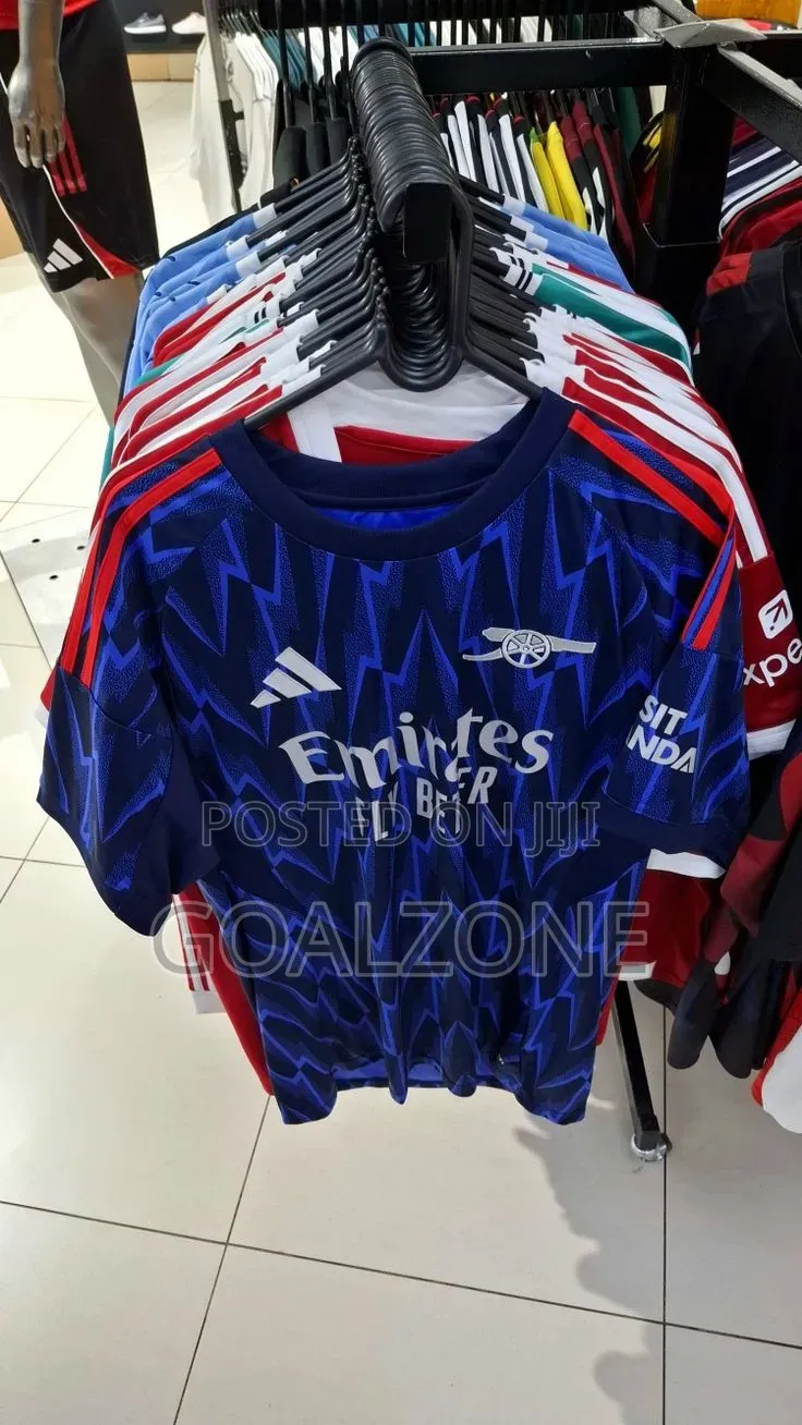 Arsenal Lovers Grab Yourself a Jersey