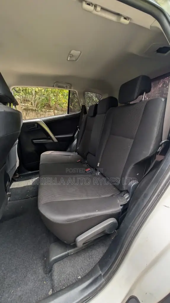 Toyota RAV4 2016 Off white