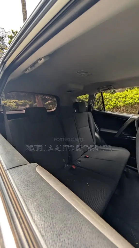 Toyota RAV4 2016 Off white