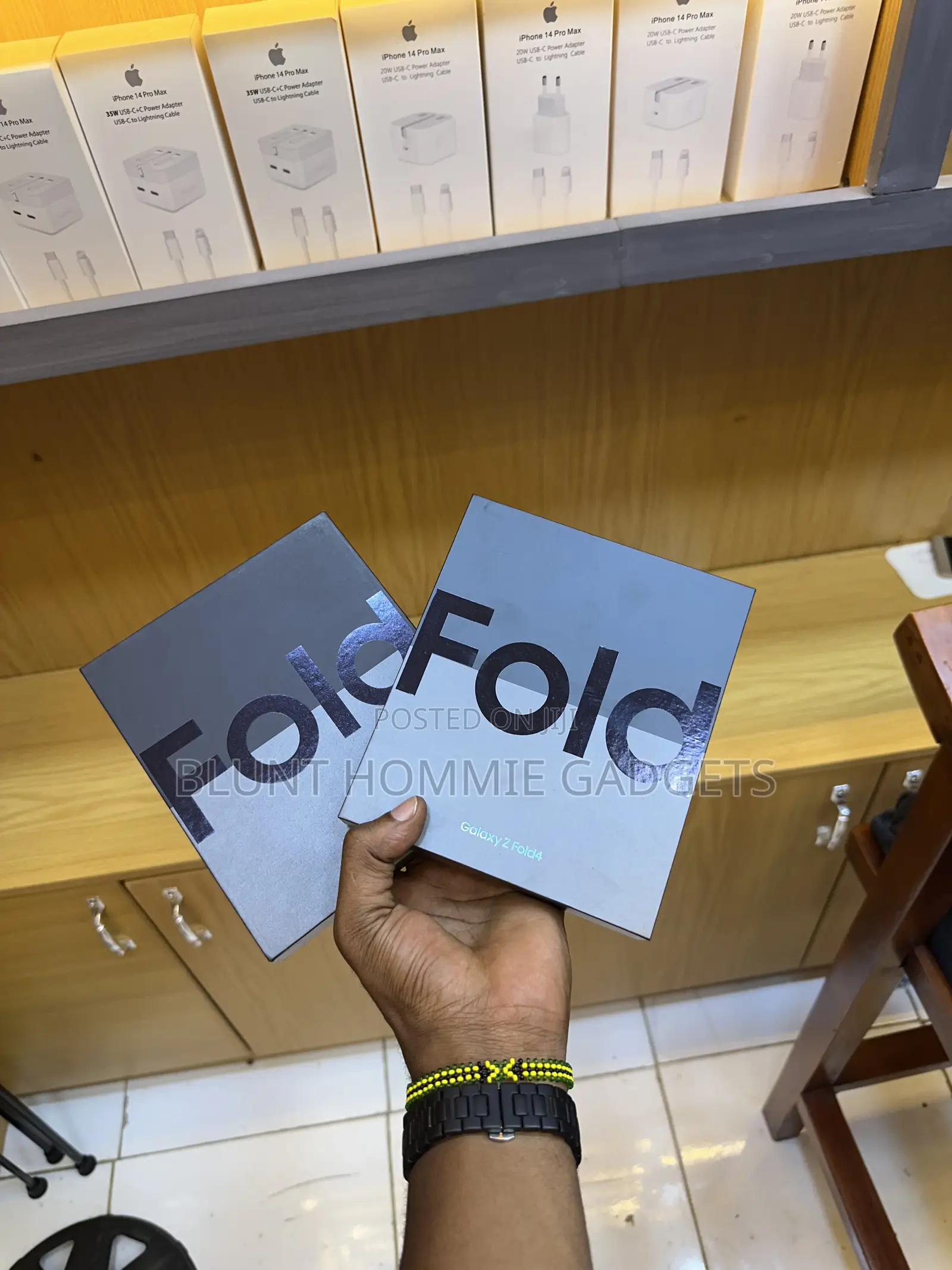 New Samsung Galaxy Z Fold4 256 GB Black