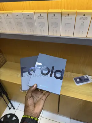 New Samsung Galaxy Z Fold4 256 GB Black