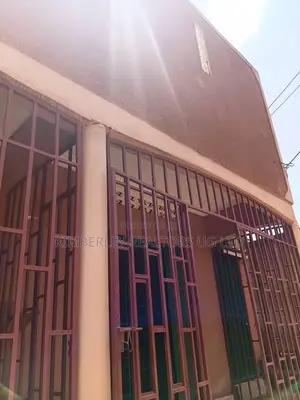 3bdrm Duplex in Division A for sale