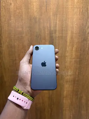 Apple iPhone 16e 128 GB Black
