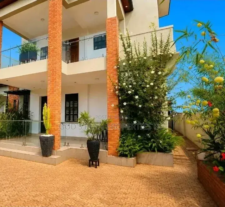 Furnished 2bdrm Apartment in Muyenga Estate, Central Division for rent