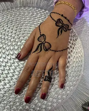 Hennah Art for Ladies