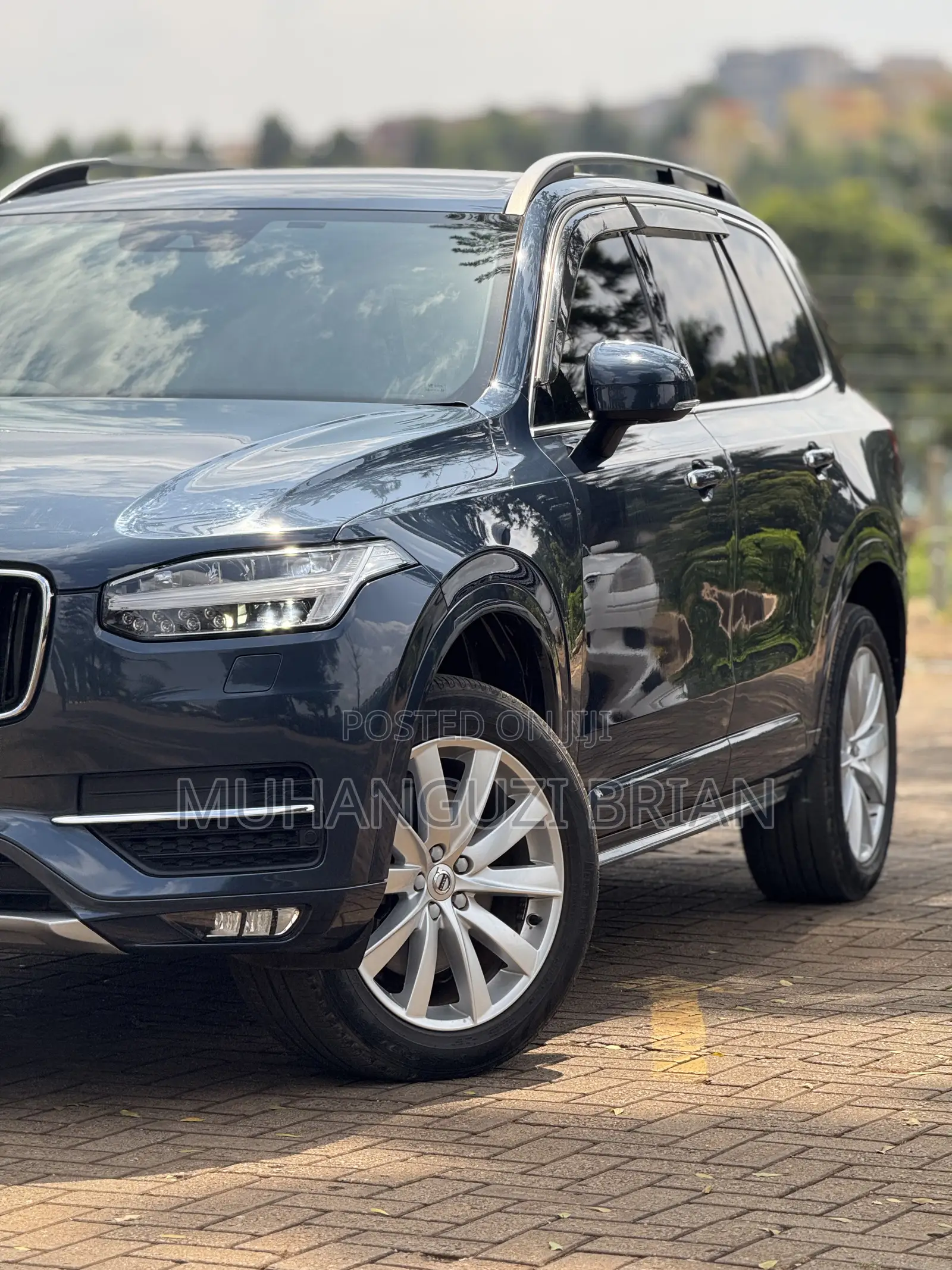 Volvo XC90 T5 Momentum AWD 2018 Blue