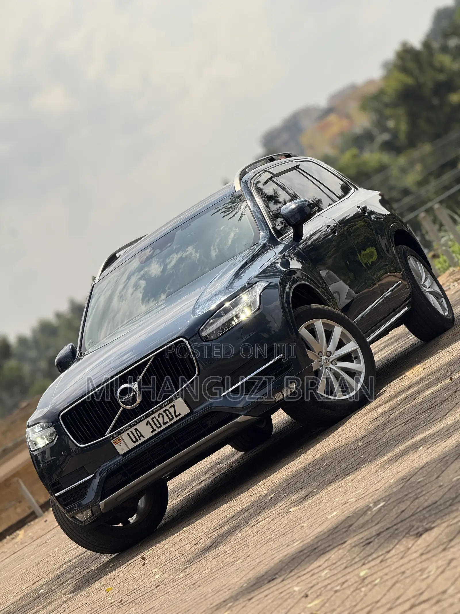 Volvo XC90 T5 Momentum AWD 2018 Blue