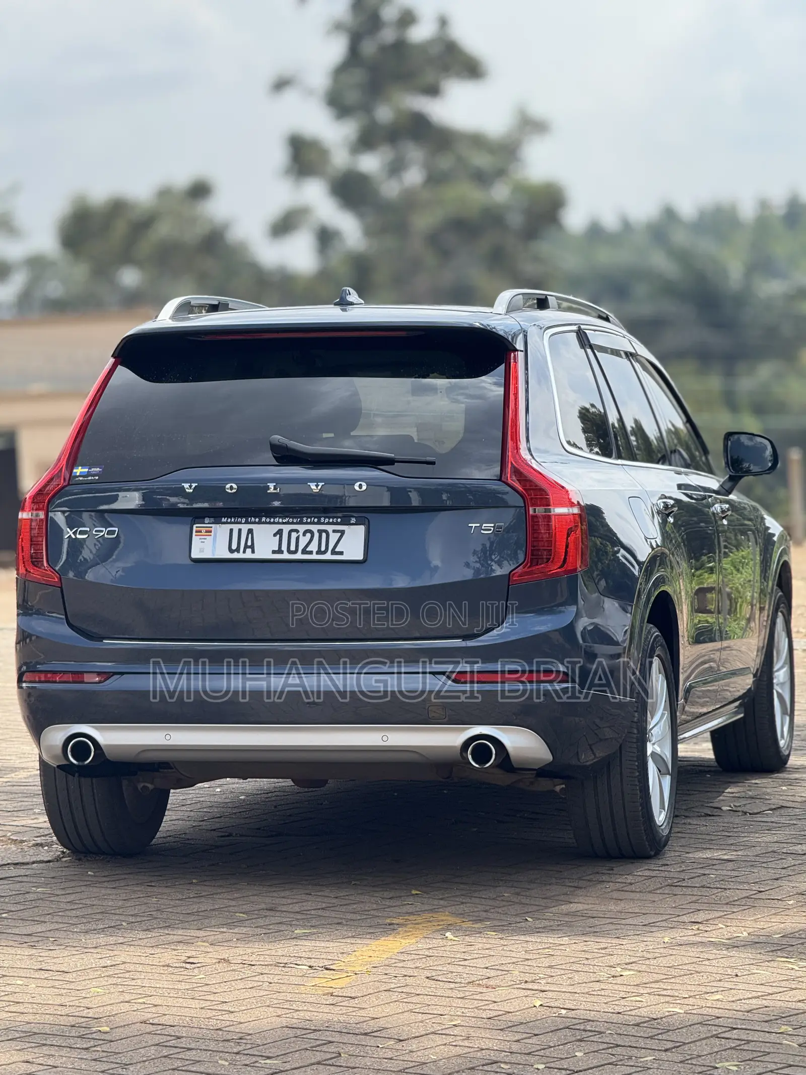 Volvo XC90 T5 Momentum AWD 2018 Blue