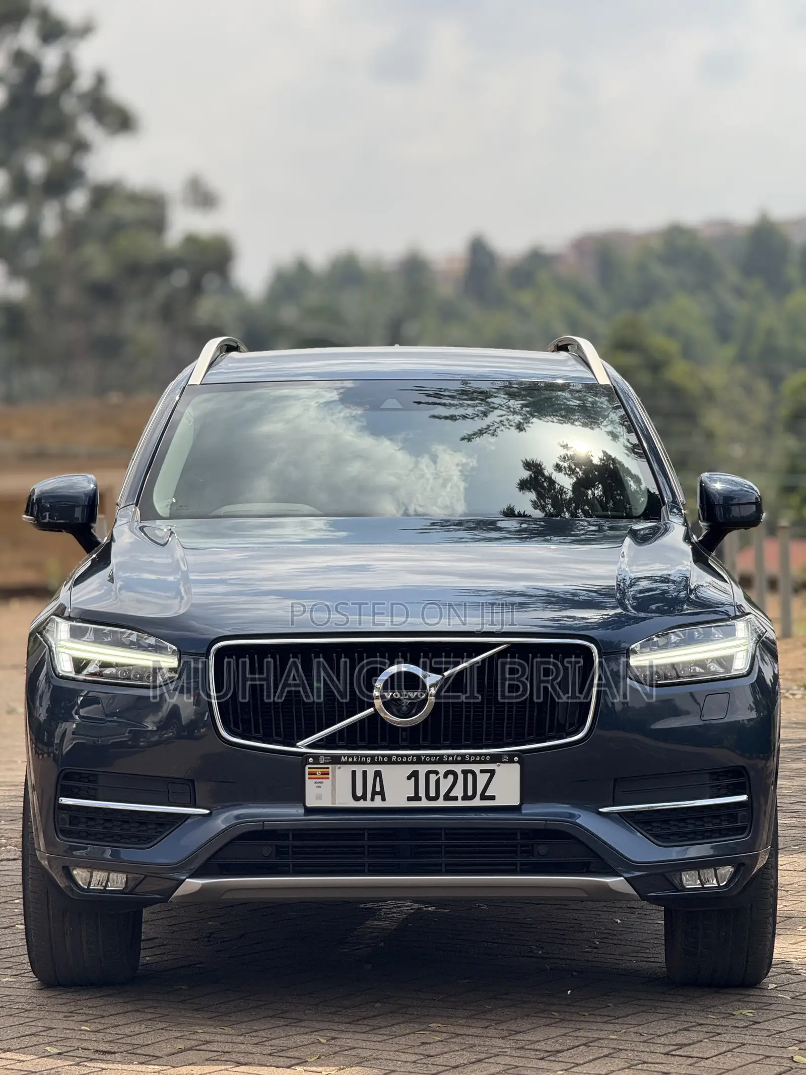 Volvo XC90 T5 Momentum AWD 2018 Blue