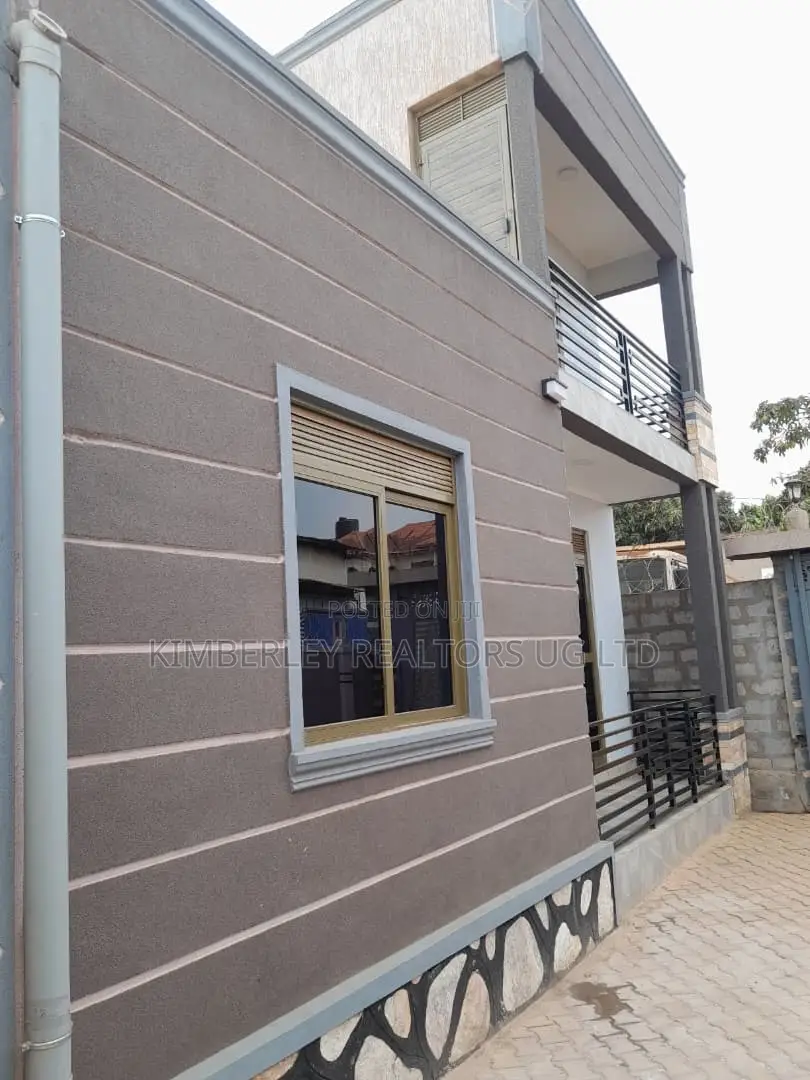 4bdrm House in Division A for sale