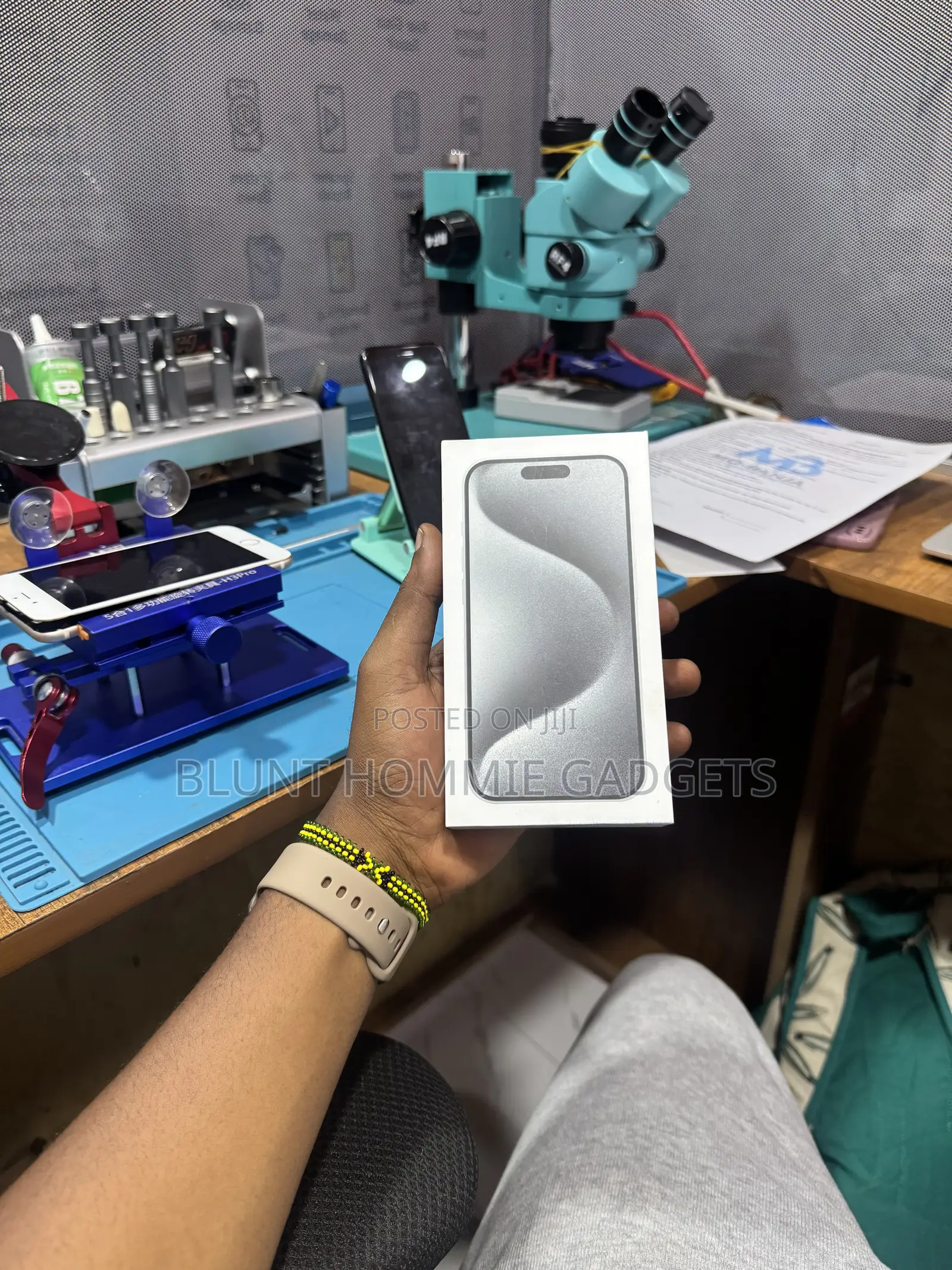 New Apple iPhone 15 Pro Max 256 GB White