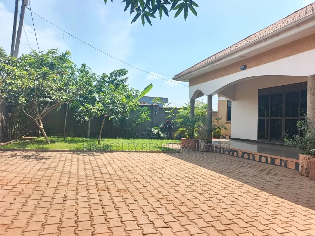 3bdrm House in Seeta-Namuganga for sale