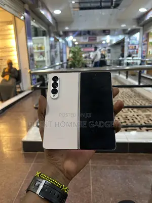 Samsung Galaxy Z Fold4 256 GB Gold