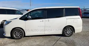 Toyota Noah 2.0 FWD (7 Seater) 2014 White