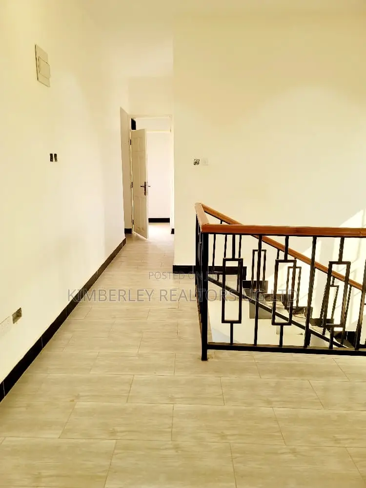 6bdrm Apartment in Division A for sale