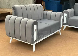 Good Looking 2 Seater