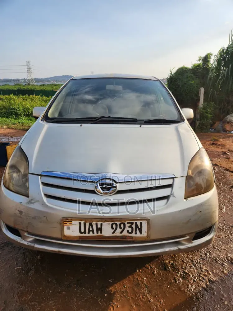 Toyota Corolla Spacio 2002 Silver