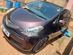 Toyota Ractis 2010 Gray