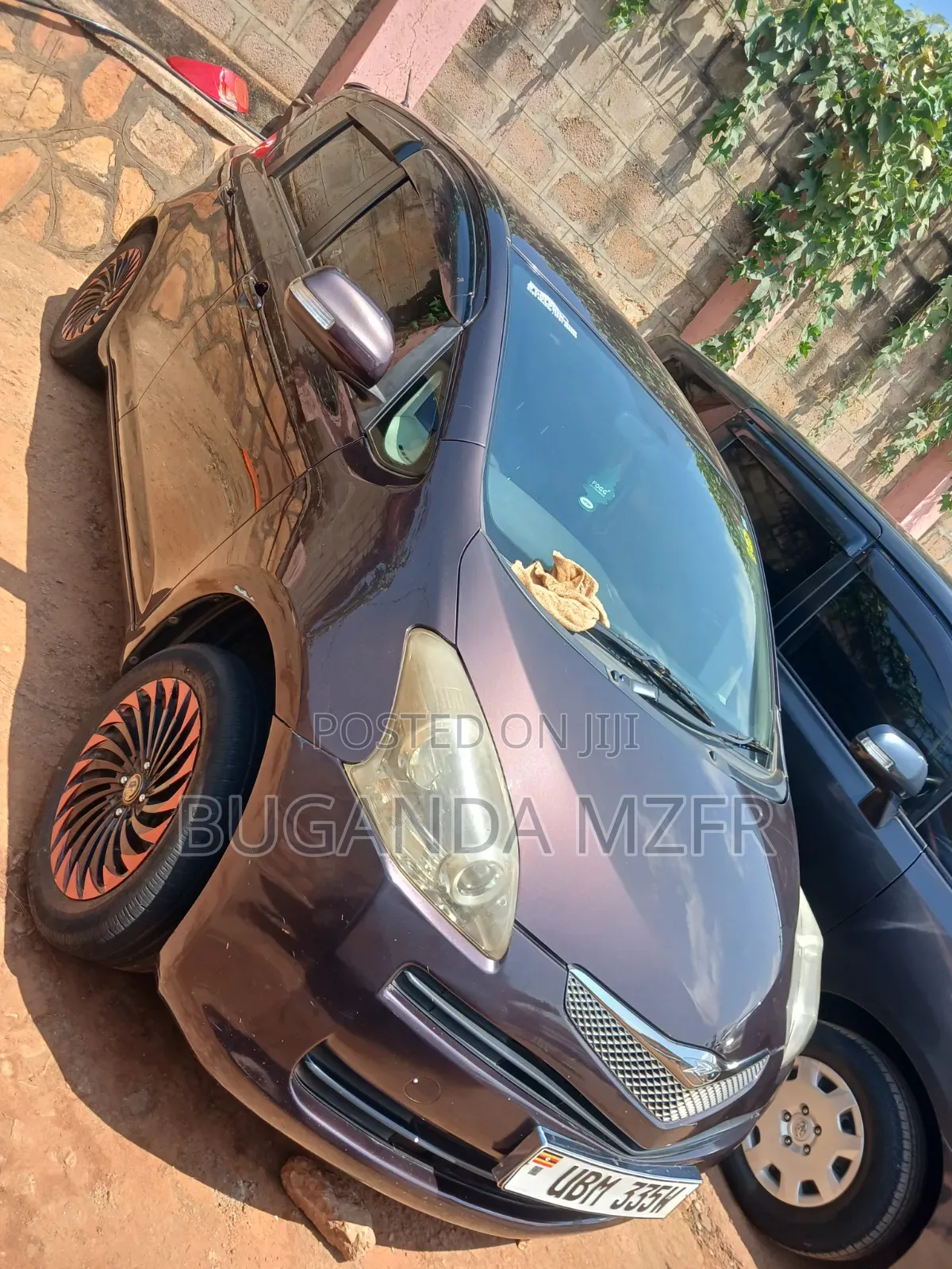 Toyota Ractis 2010 Gray