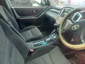 Toyota Kluger 2004 Black