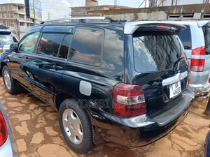 Toyota Kluger 2004 Black
