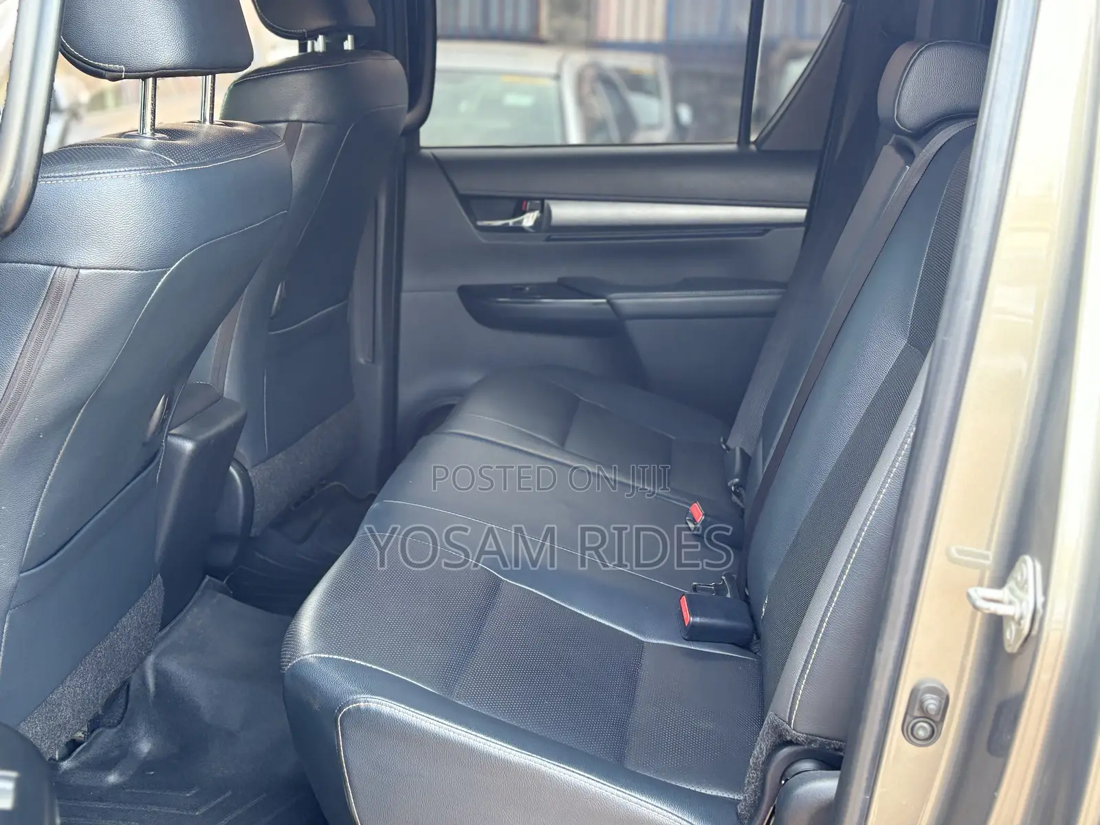 Toyota Hilux Revo Double Cab Deisel 2.8 AWD 2017 Green