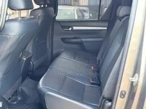Toyota Hilux Revo Double Cab Deisel 2.8 AWD 2017 Green