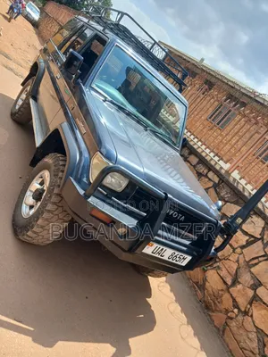Toyota Land Cruiser Prado 1986 Black