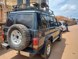 Toyota Land Cruiser Prado 1986 Black