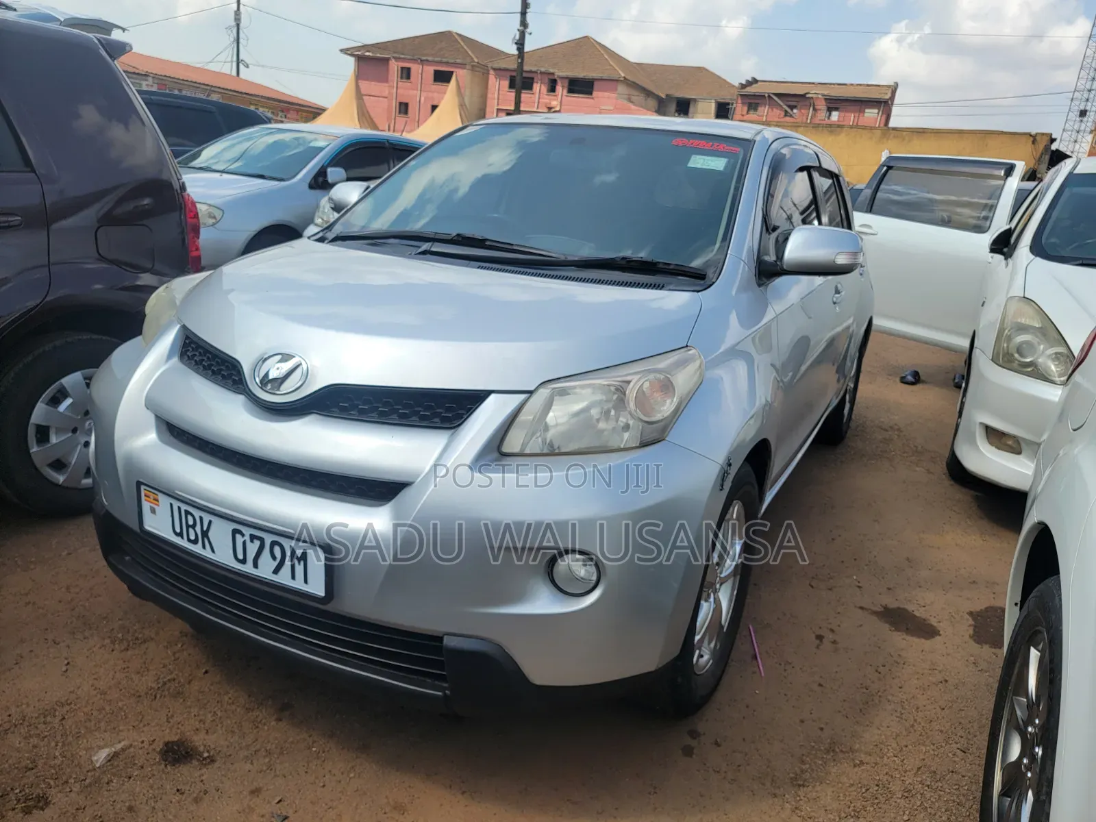 Toyota IST 2009 Silver