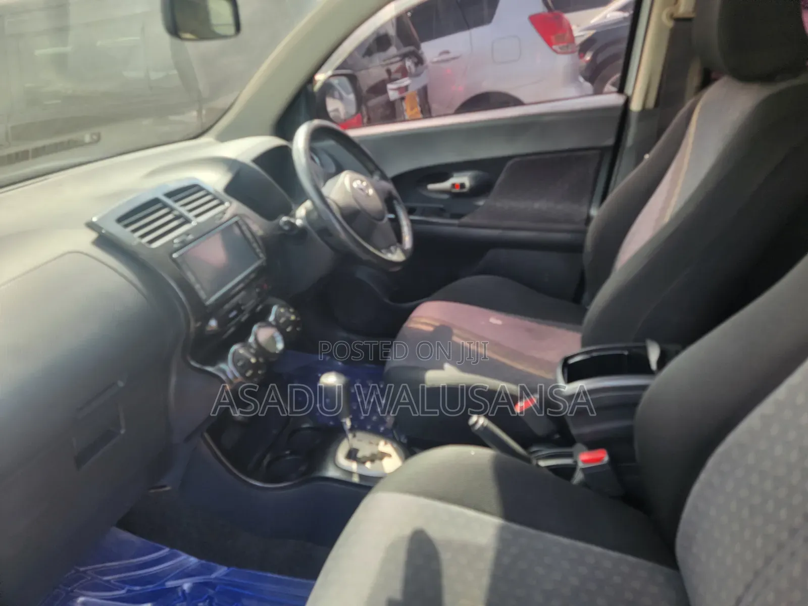 Toyota IST 2009 Silver