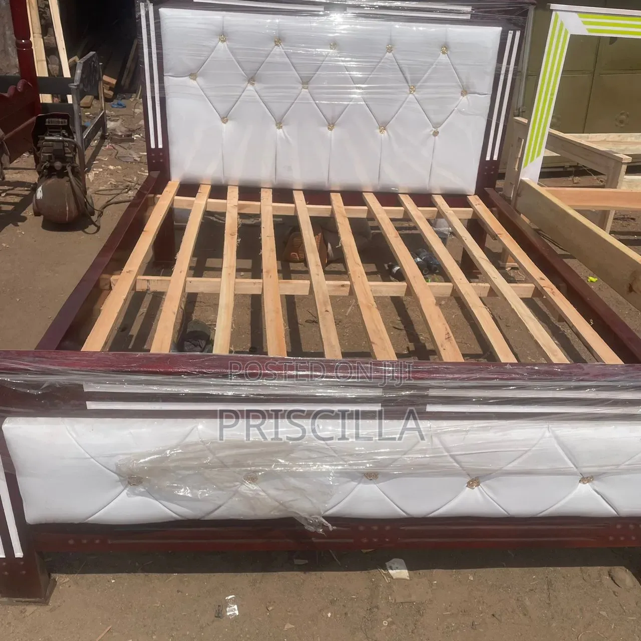 5by6 Mahogany Color Bed