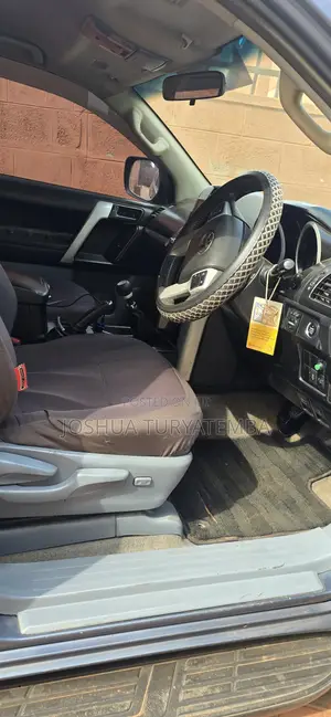 Toyota Land Cruiser Prado 3.0 D-4D 5dr 2009 Gray