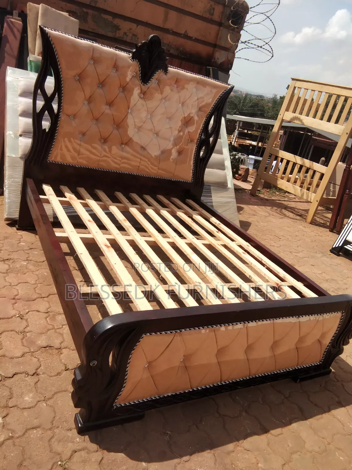 Mahogany Beds on Sell at Factory Prices