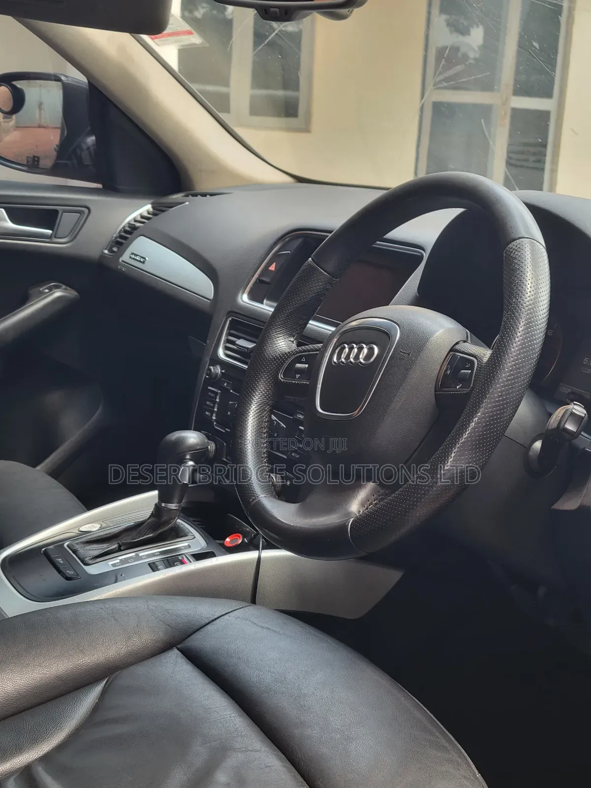 Audi Q5 2011 Purple