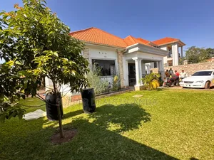 4bdrm Bungalow in Kisaasi, Nakawa for rent