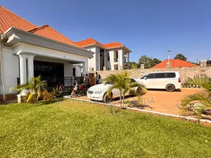 4bdrm Bungalow in Kisaasi, Nakawa for rent