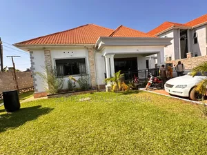 4bdrm Bungalow in Kisaasi, Nakawa for rent
