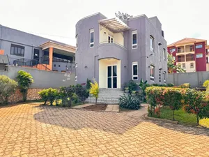 4bdrm Duplex in Kisaasi, Nakawa for rent