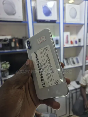 Apple iPhone X 64 GB White