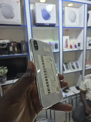 Apple iPhone X 64 GB White