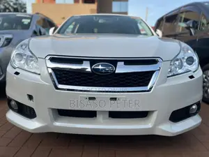 Subaru Legacy 2.5i Premium 2013 White