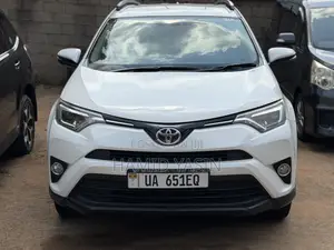 Toyota RAV4 2017 White