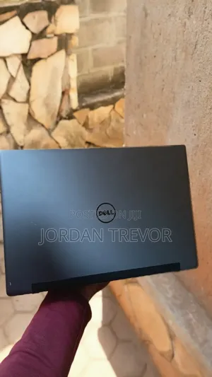 Laptop Dell Latitude 13 7370 8GB Intel Core M SSD 128GB