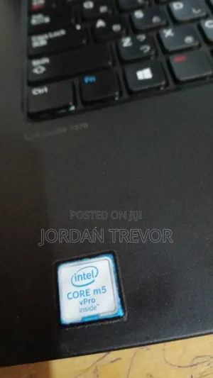 Laptop Dell Latitude 13 7370 8GB Intel Core M SSD 128GB