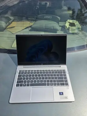 Laptop HP EliteBook 645 G9 16GB AMD Ryzen 5 SSD 256GB