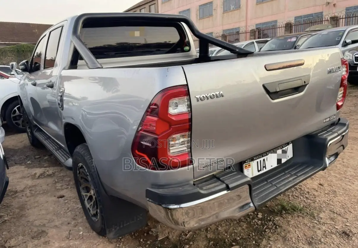 Toyota Hilux 2.8 Diesel 2020 Silver